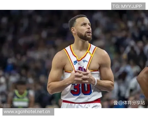 阿连德季后赛首度戴帽追平纪录喜获冠军荣耀